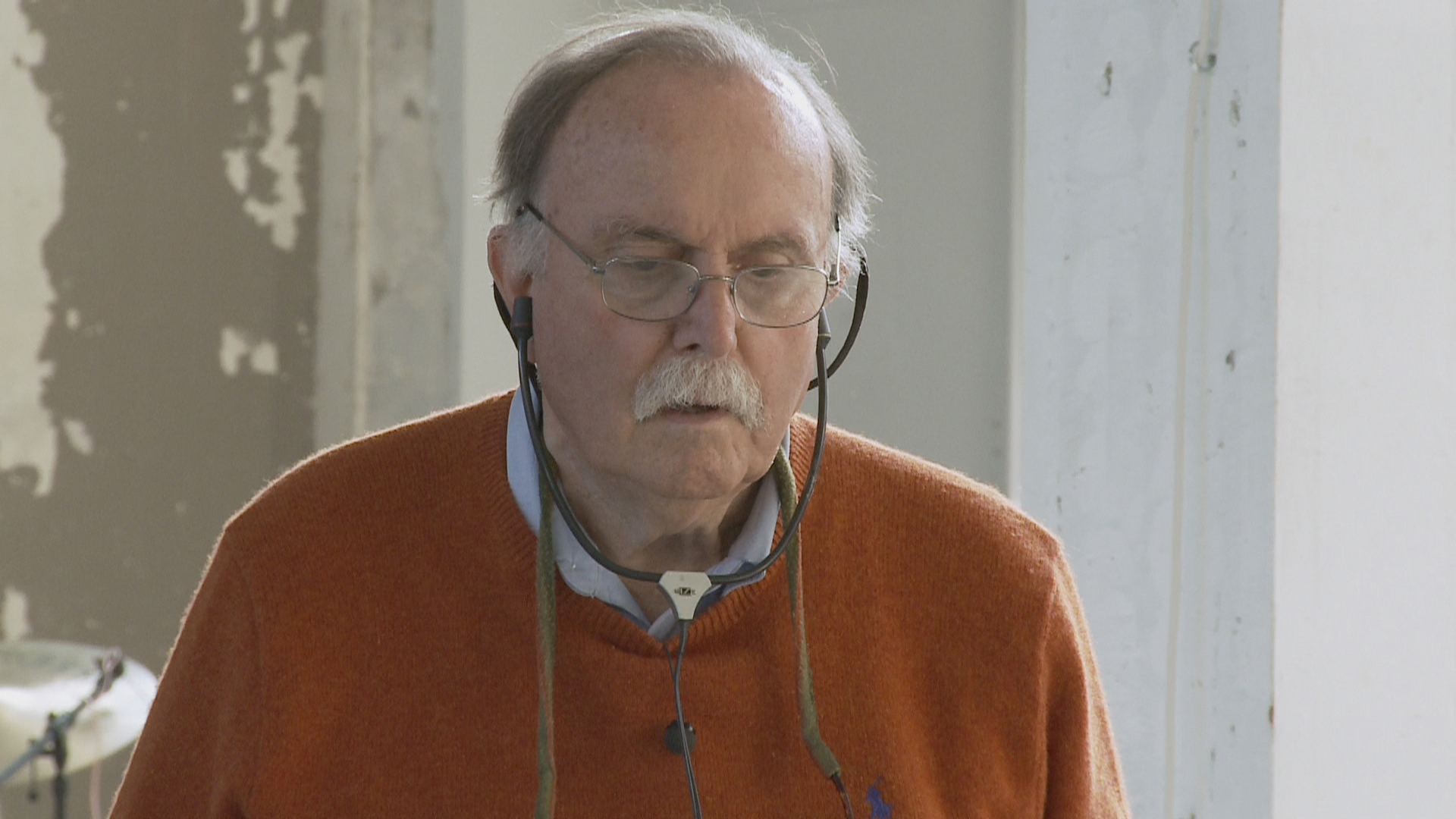 <p>Still from the film <em>NO IDEAS BUT IN THINGS -  the composer Alvin Lucier</em> (2012). Copyright: Viola Rusche & Hauke Harder.</p>